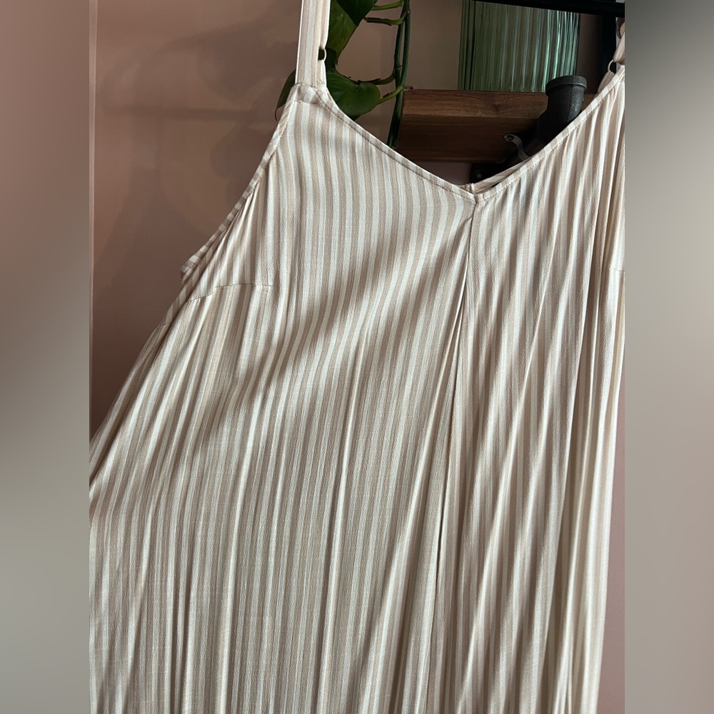 Torrid Beige Striped Jumpsuit NWT - Picture 6 of 9